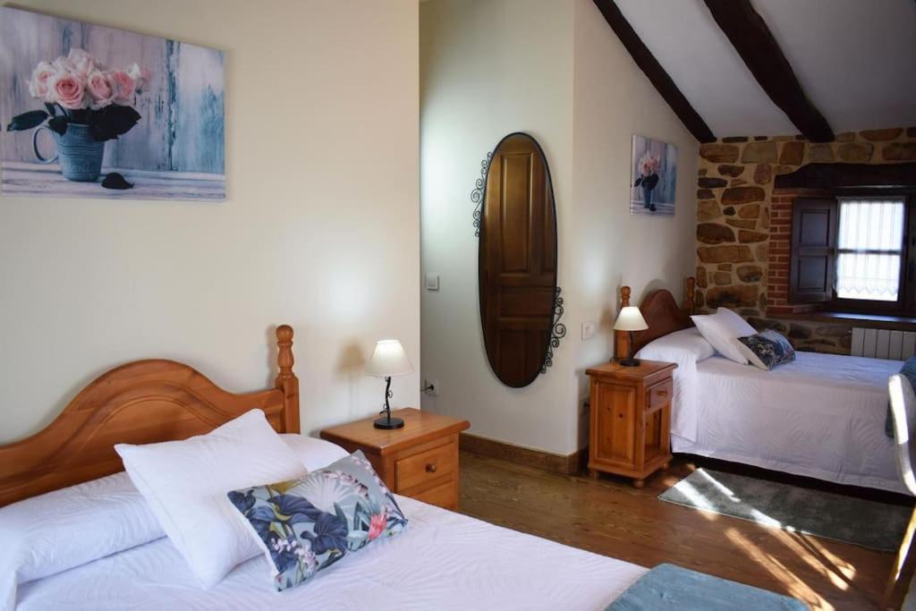 Casa Rural Los Riveros De Jeromo Selaya Ngoại thất bức ảnh